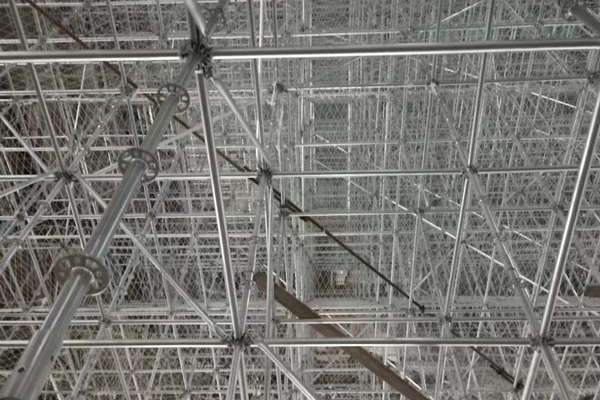 从小型修缮到大型建筑工程：全面解析脚手架租赁的优势与选择要点